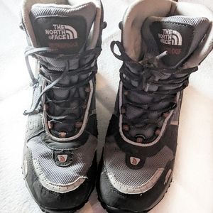 The North Face toddler size 2 waterproof boots